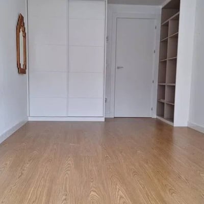 Location d’un appartement spacieux de 2 chambres, 110 m², Alicante, Espagne